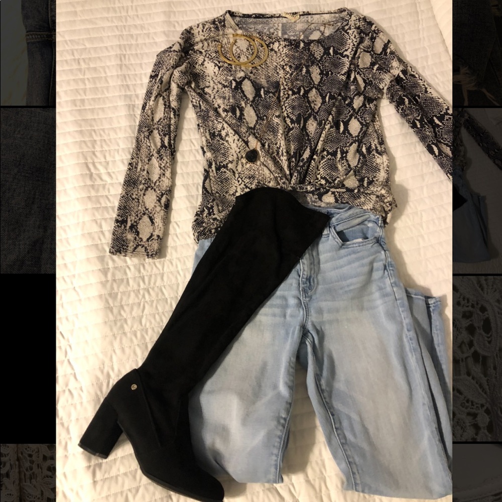 Snake print shirt w/ front gather detail.